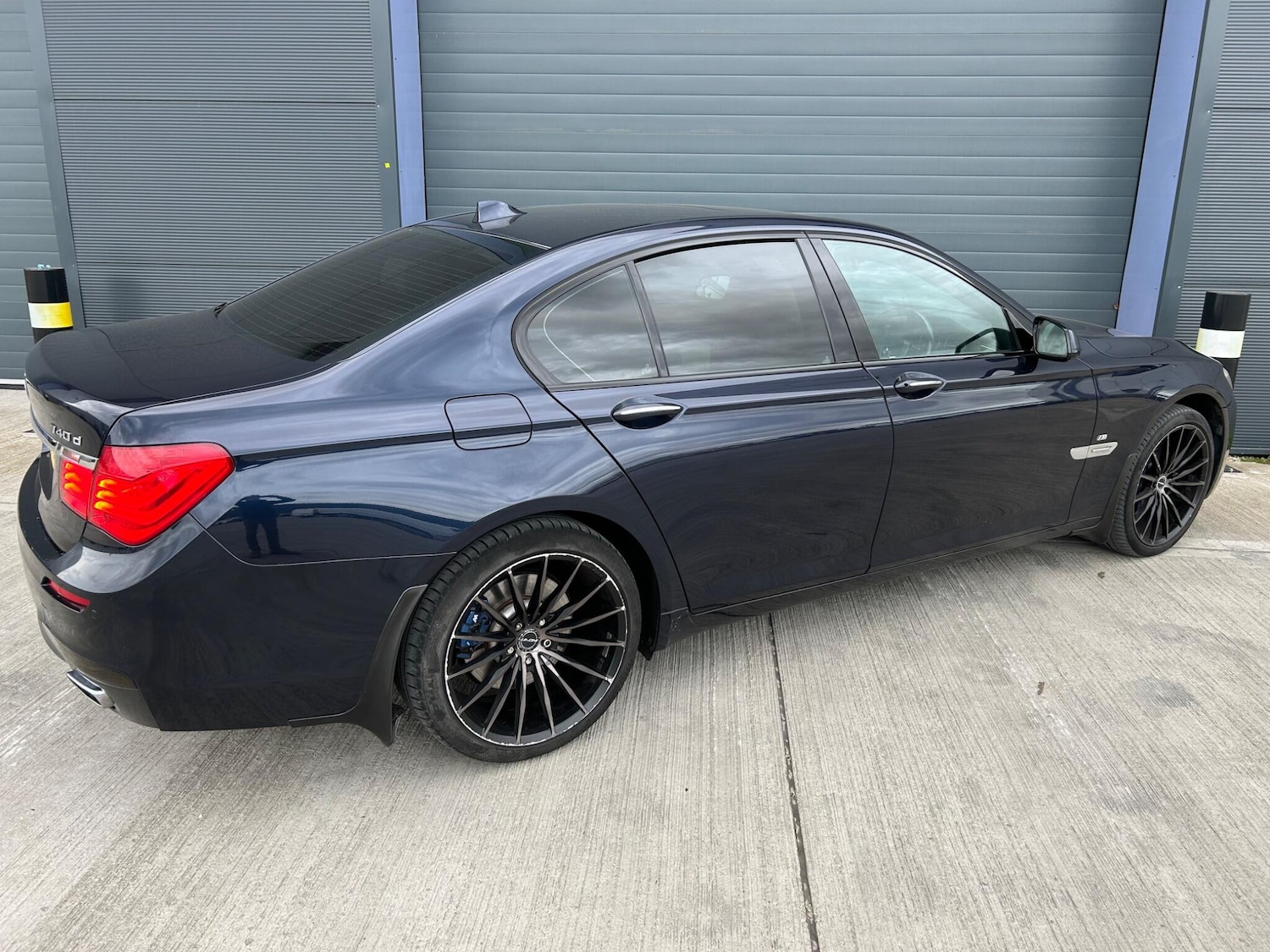 Used BMW 7 Series 2011 for sale - 78127972: Photo 3