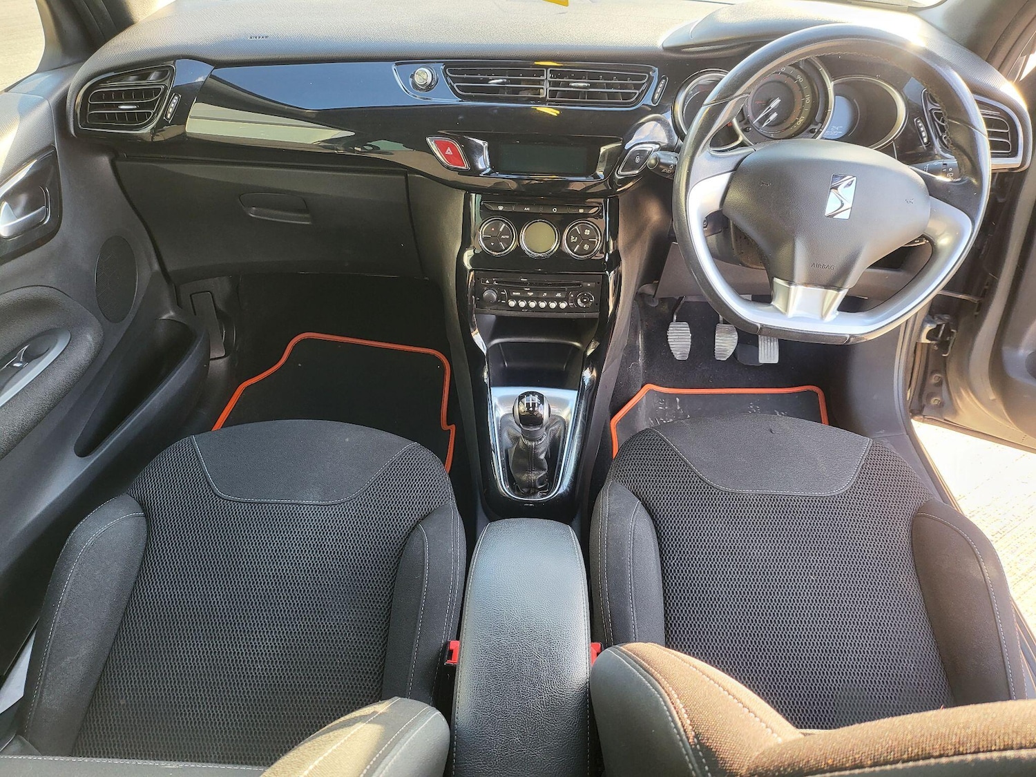 Used Citroen DS3 2014 for sale - 78034728: Photo 4