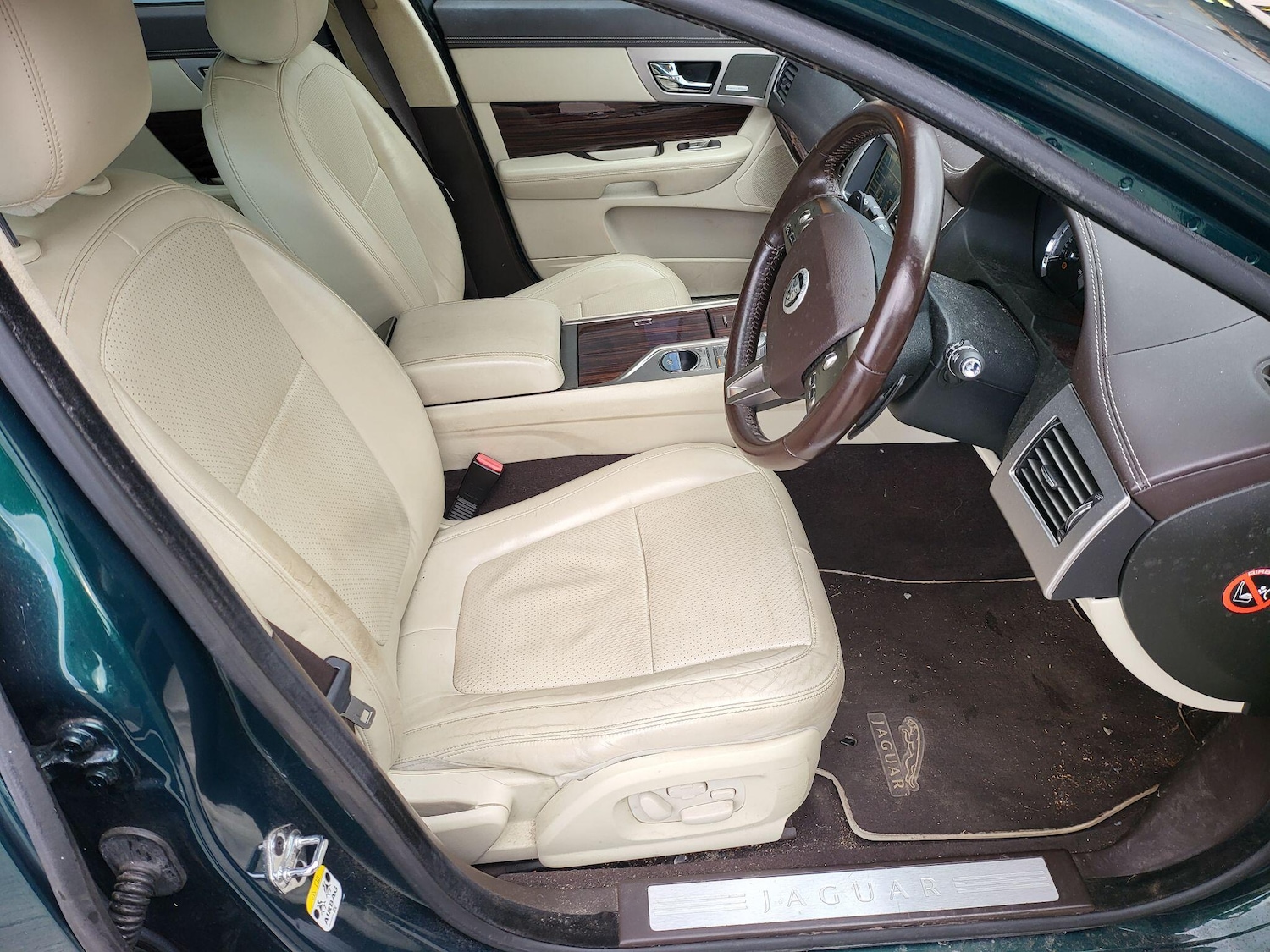 Used Jaguar XF 2009 for sale - 78072131: Photo 10