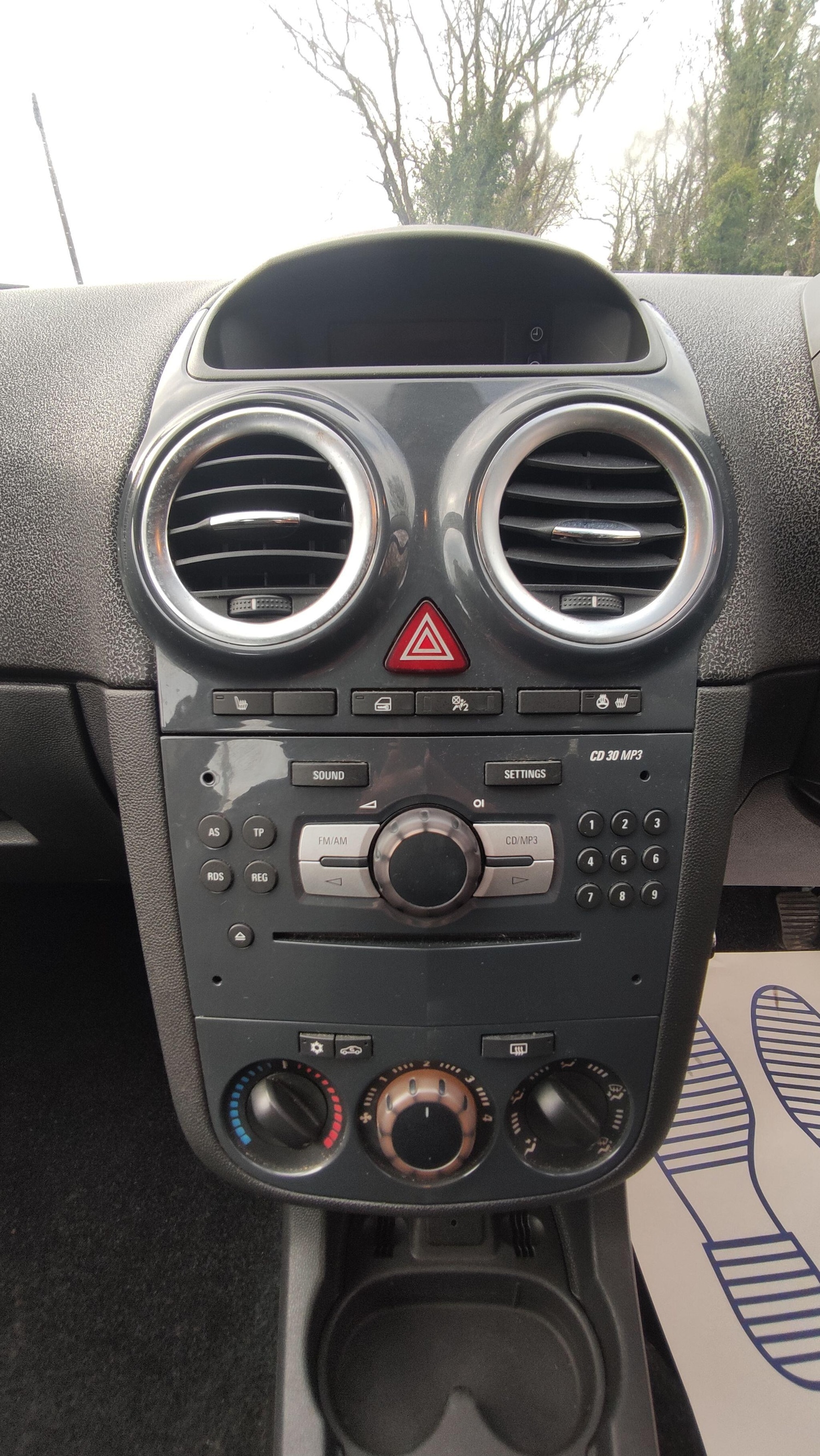 Used Vauxhall Corsa 2012 for sale - 77479100: Photo 14