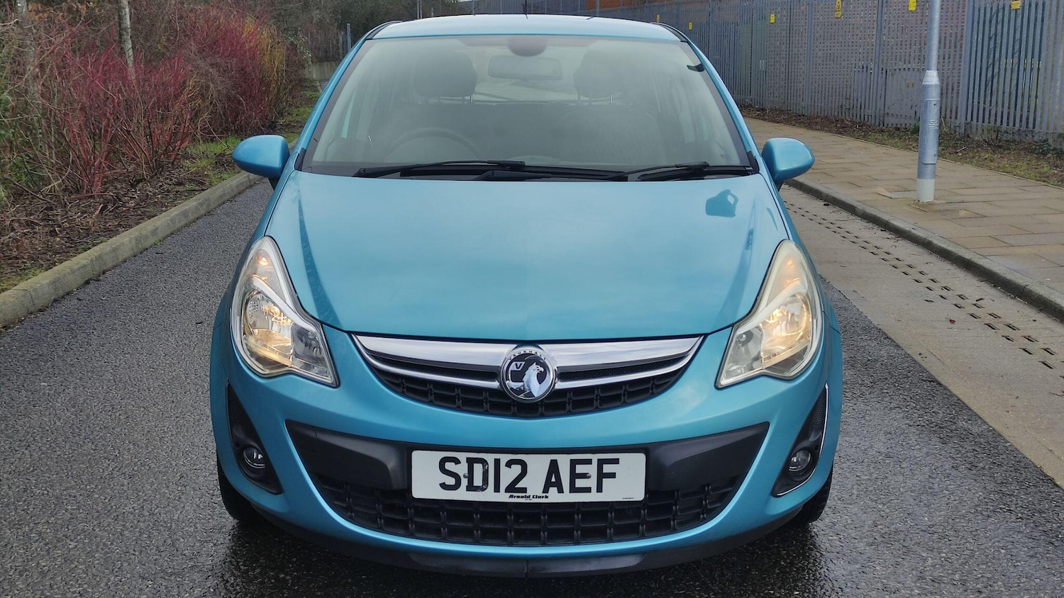 Used Vauxhall Corsa 2012 for sale - 77479100: Photo 2
