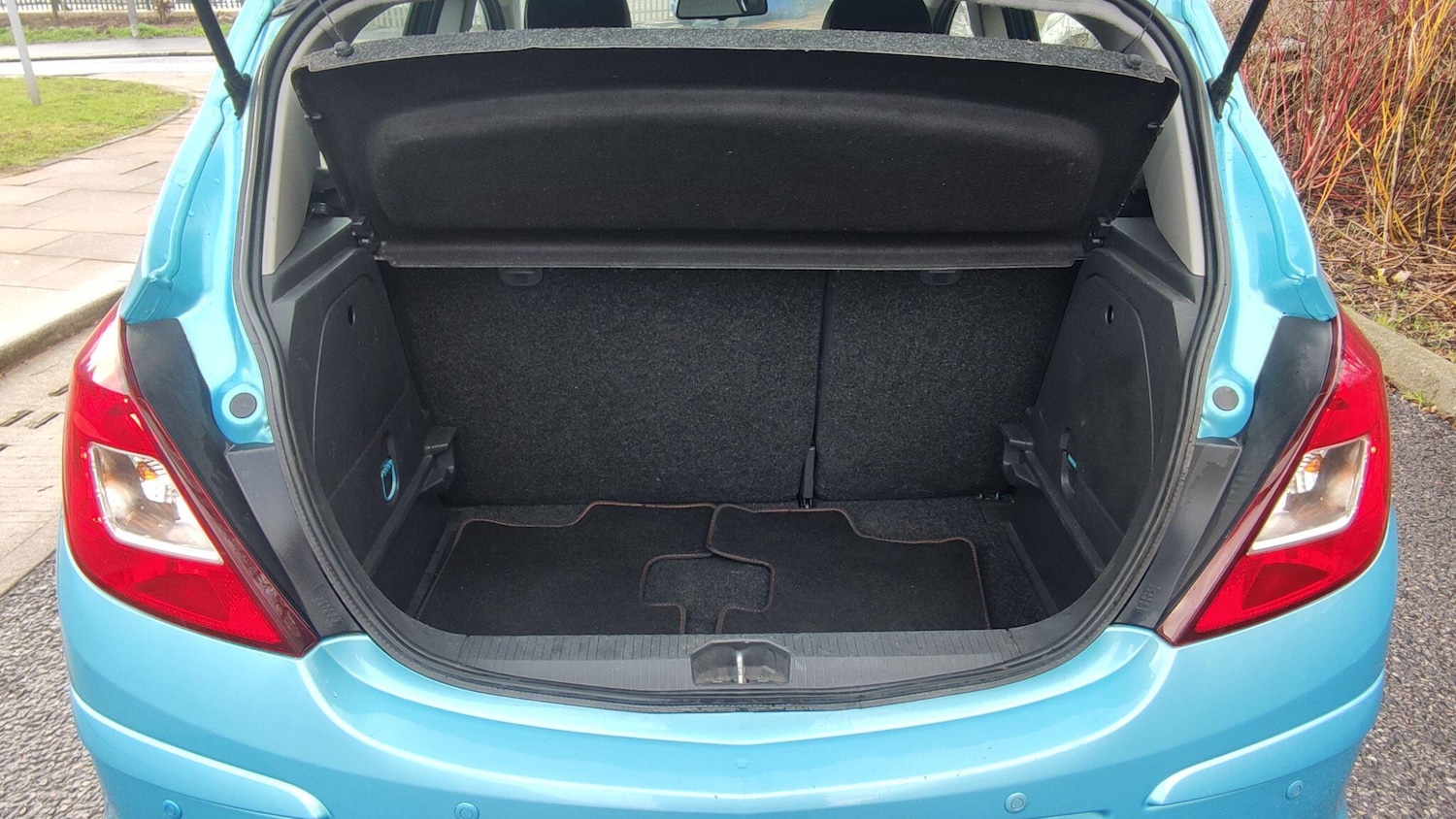 Used Vauxhall Corsa 2012 for sale - 77479100: Photo 24