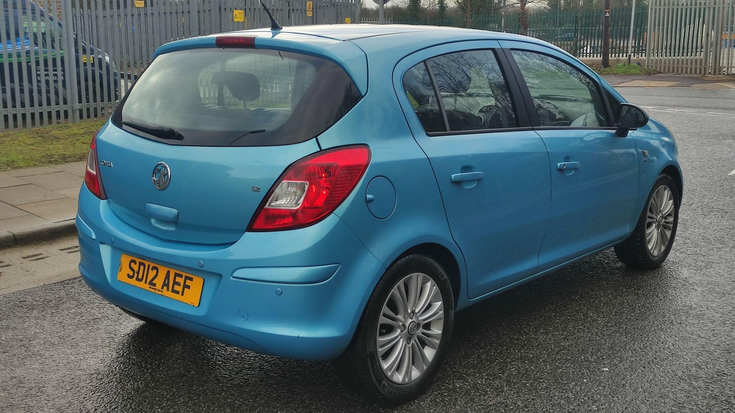 Used Vauxhall Corsa 2012 for sale - 77479100: Photo 4