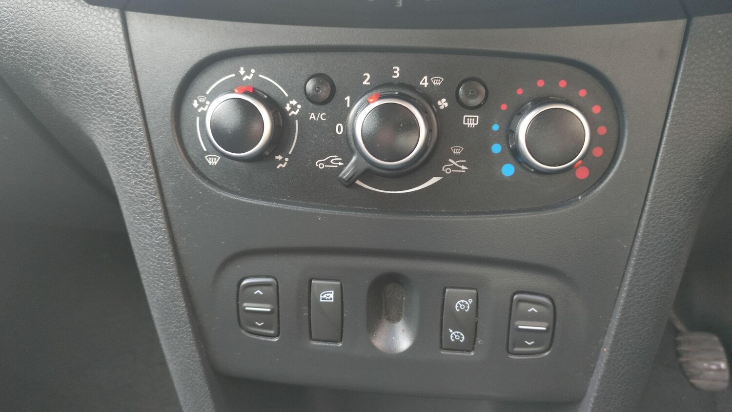 Used Dacia Sandero Stepway for sale - 77496471: Photo 18