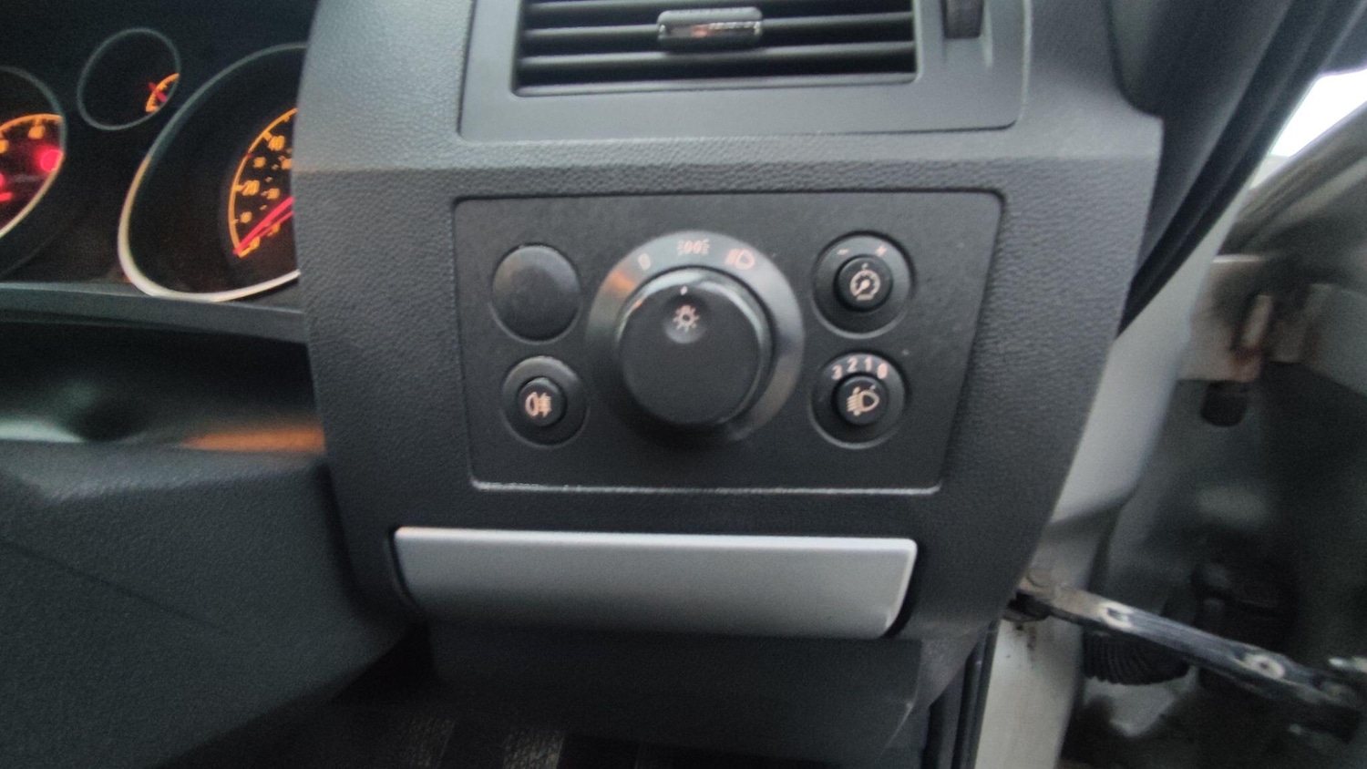 Used Vauxhall Zafira 2012 for sale - 76801044: Photo 21