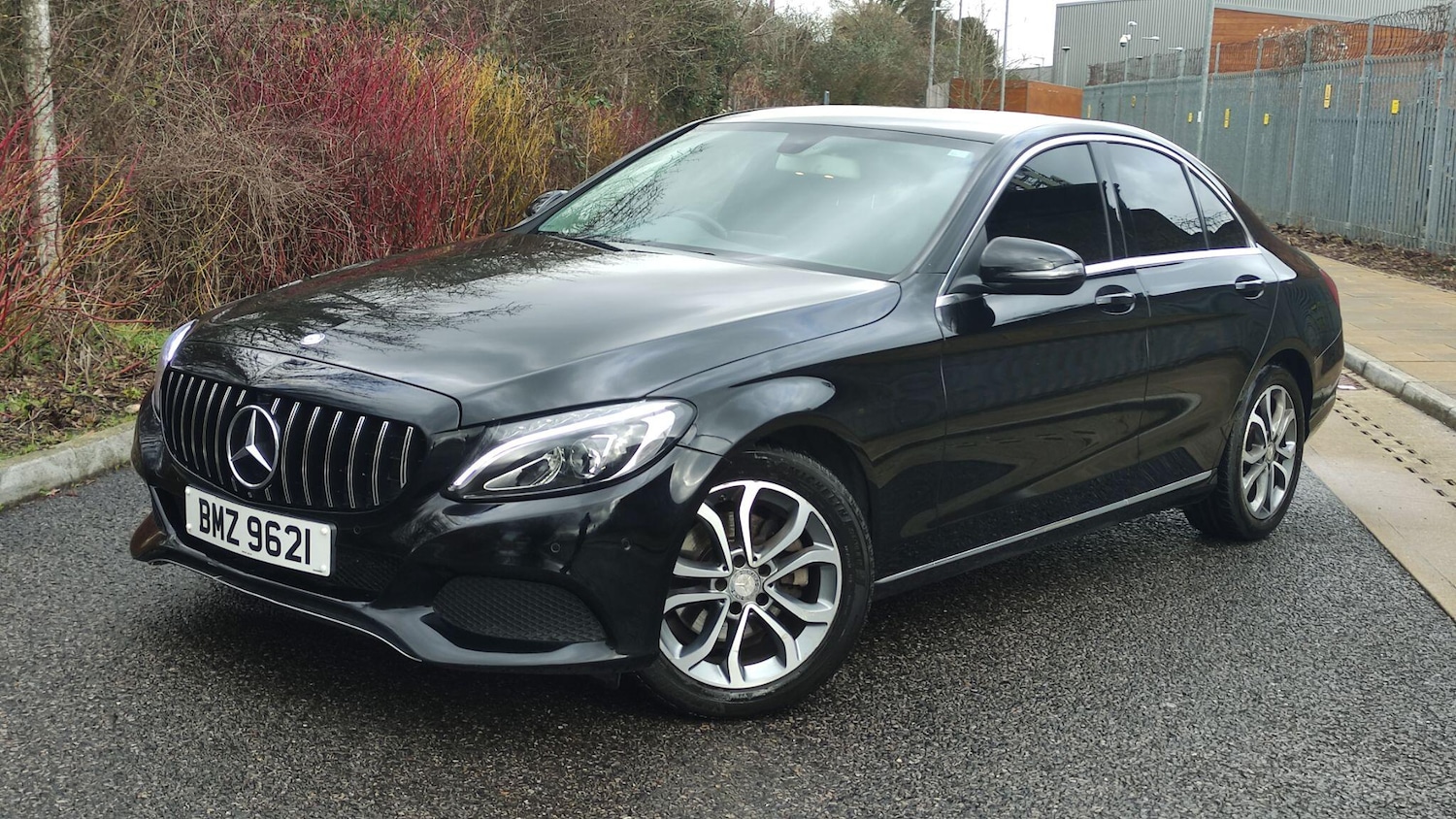 Used Mercedes-Benz C Class 2016 for sale - 77305872: Photo 2