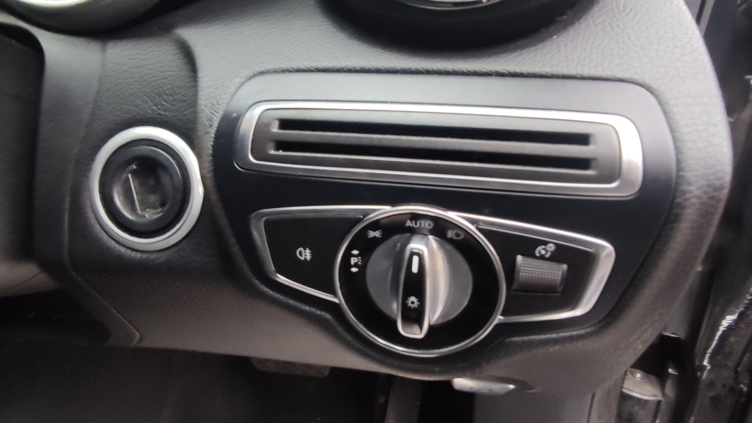 Used Mercedes-Benz C Class 2016 for sale - 77305872: Photo 32