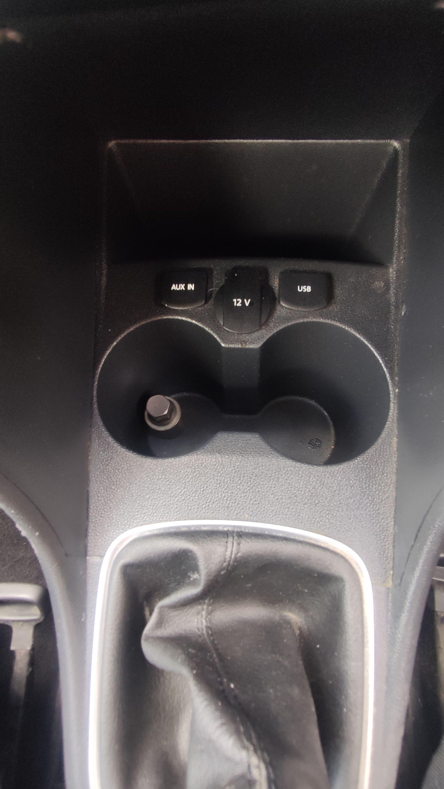 Used Volkswagen Polo 2014 for sale - 76936214: Photo 27