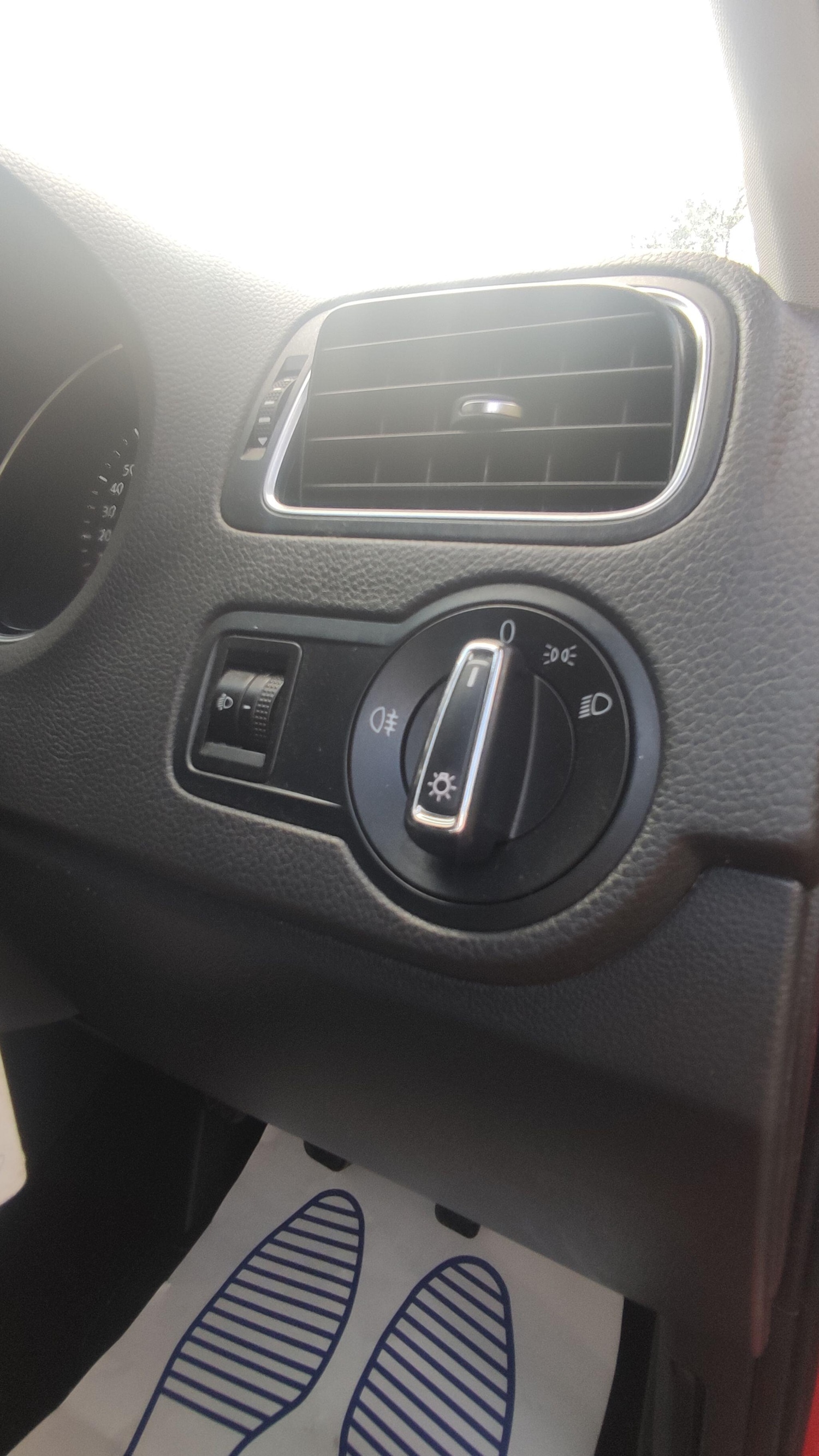 Used Volkswagen Polo 2014 for sale - 76936214: Photo 28