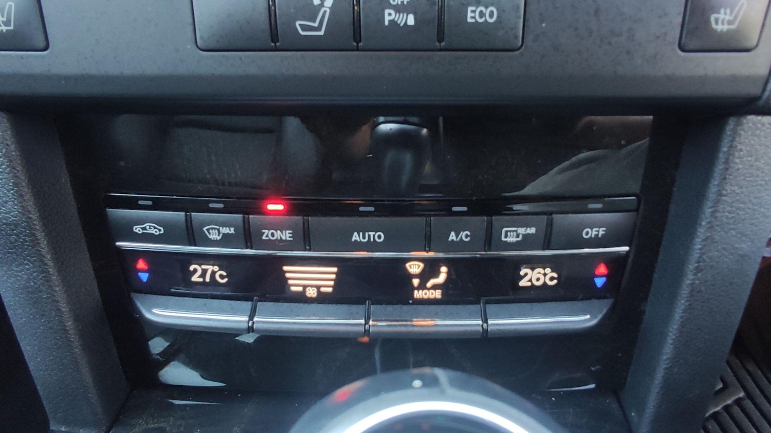 Used Mercedes-Benz E Class 2011 for sale - 77315051: Photo 21