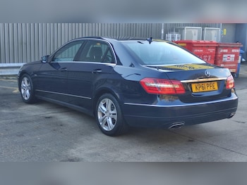 Used Mercedes-Benz E Class 2011 for sale - 77315051: Photo