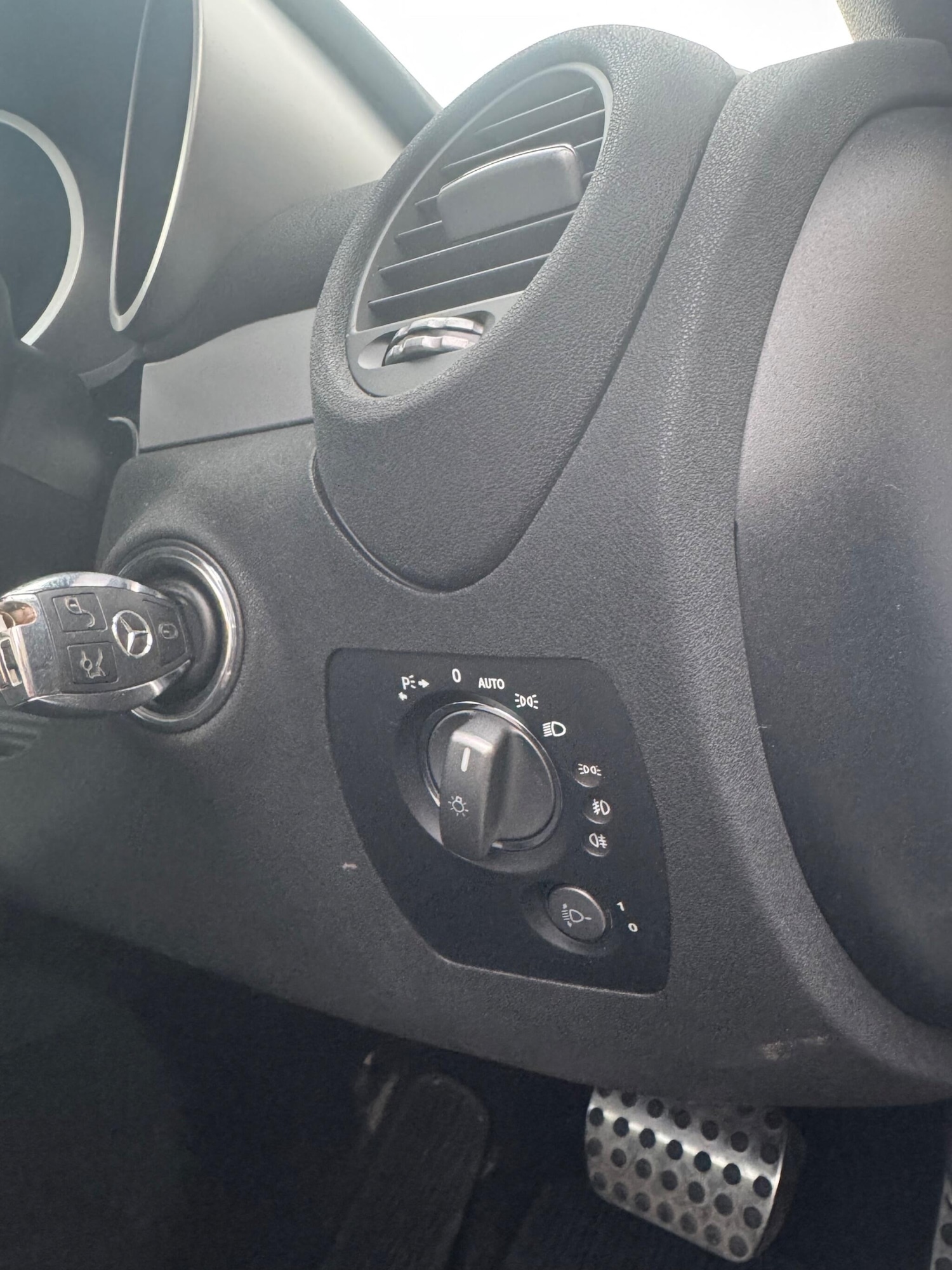 Used Mercedes-Benz SLK 2005 for sale - 76936599: Photo 24