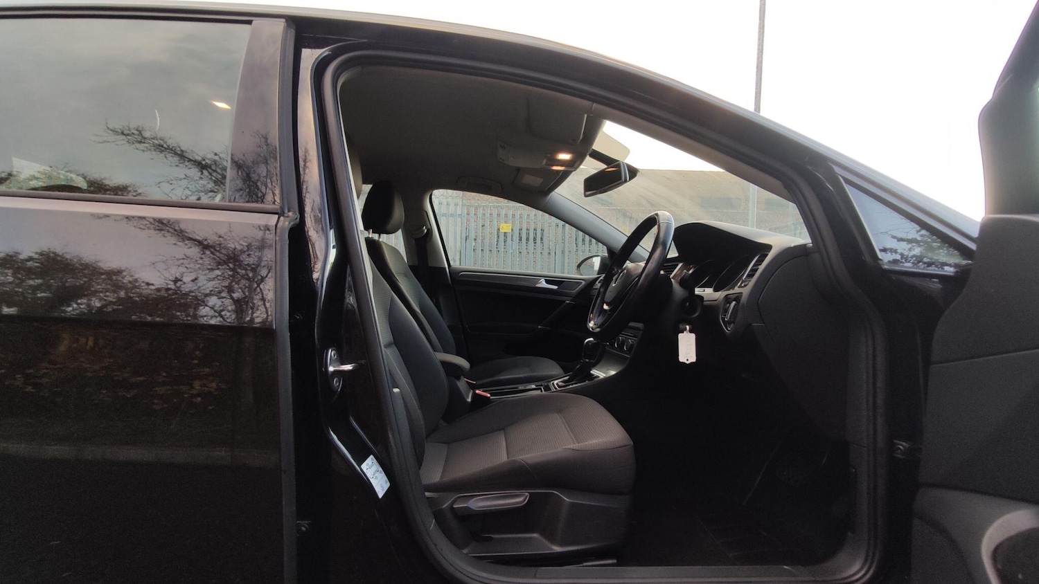 Used Volkswagen Golf 2013 for sale - 76771817: Photo 10