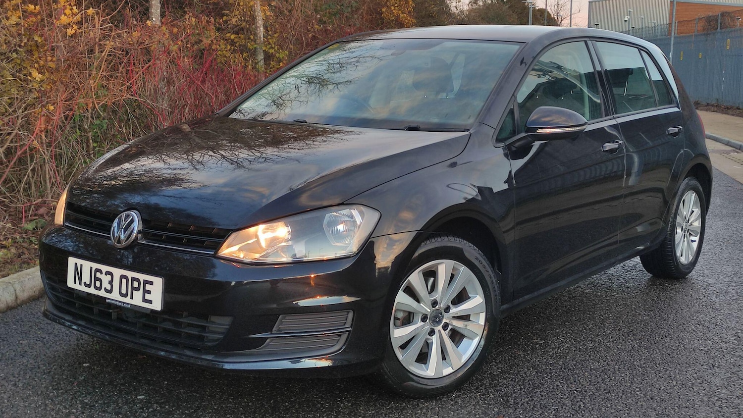 Used Volkswagen Golf 2013 for sale - 76771817: Photo 2