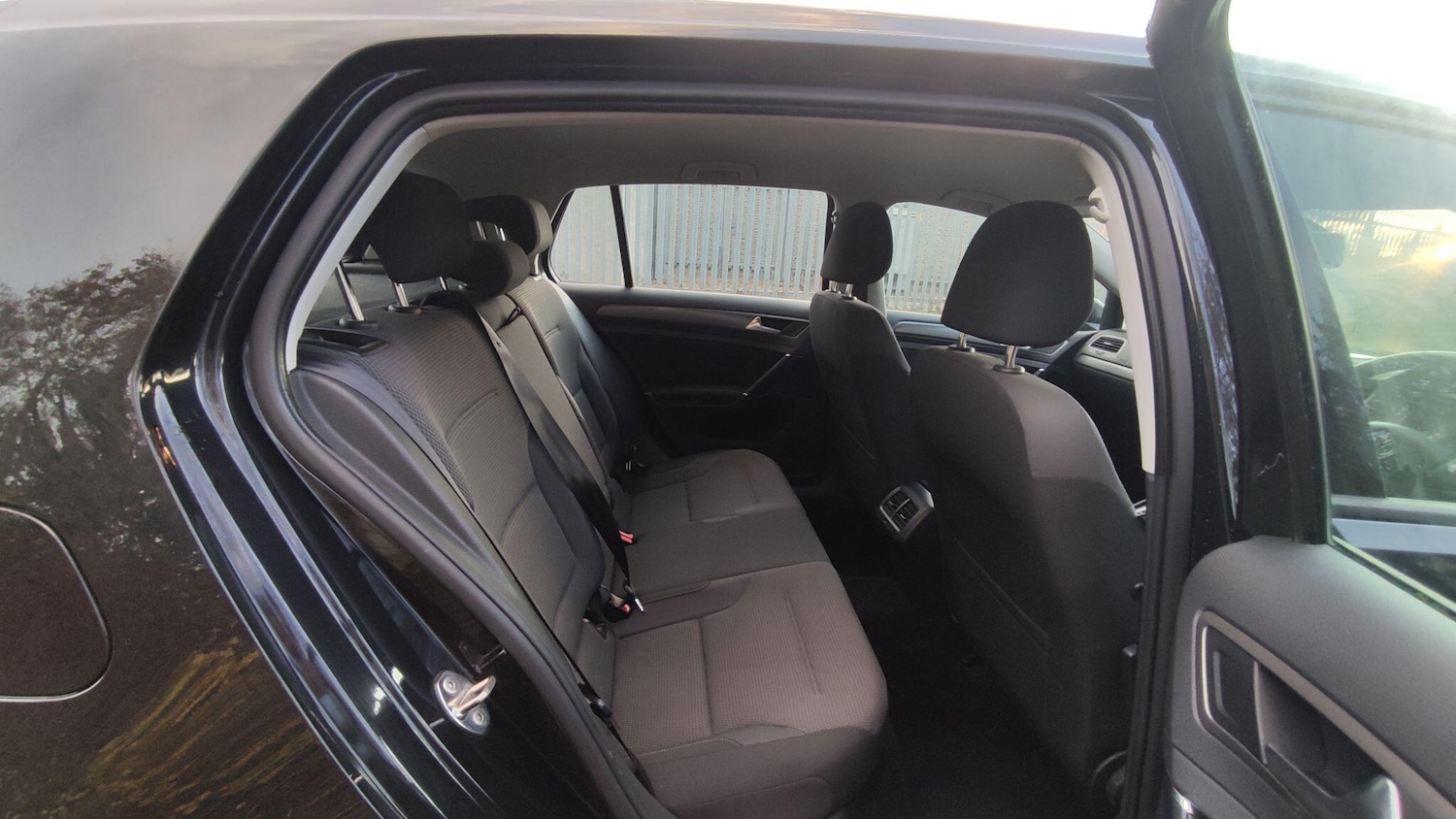 Used Volkswagen Golf 2013 for sale - 76771817: Photo 8