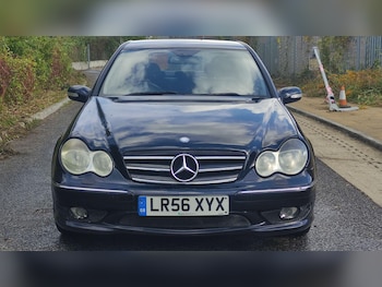 Used Mercedes-Benz C Class 2006 for sale - 76560927: Photo