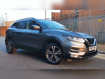 Used Nissan Qashqai 2017 for sale - 77784702: Photo