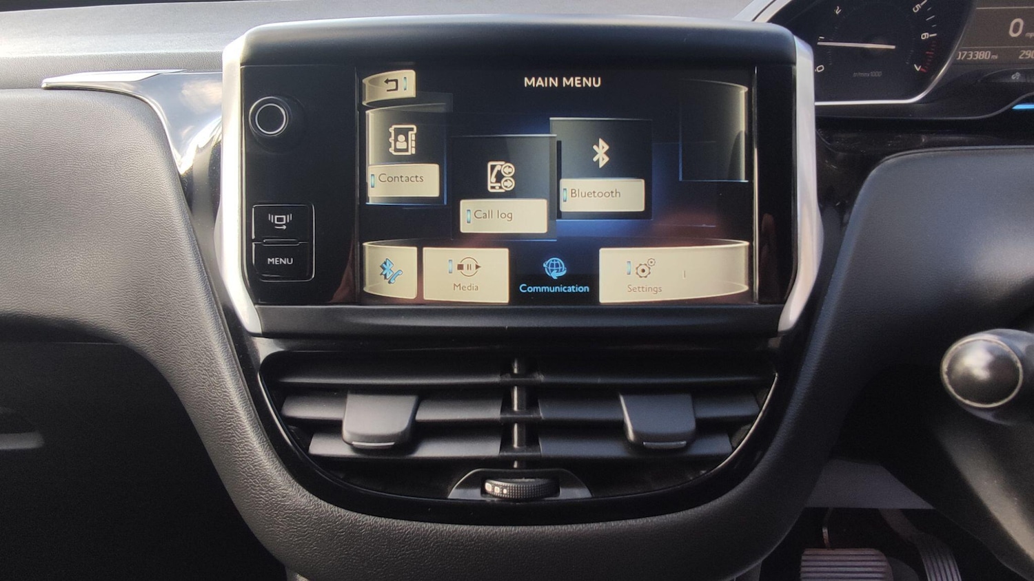 Used Peugeot 208 2014 for sale - 76613398: Photo 17