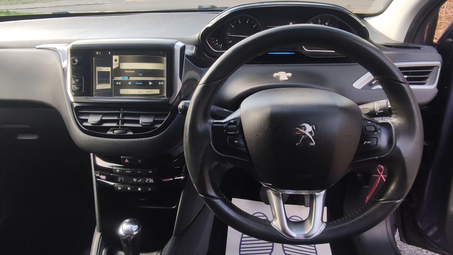 Used Peugeot 208 2014 for sale - 76613398: Photo 7