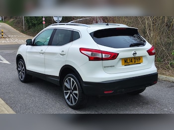Used Nissan Qashqai 2014 for sale - 77574537: Photo