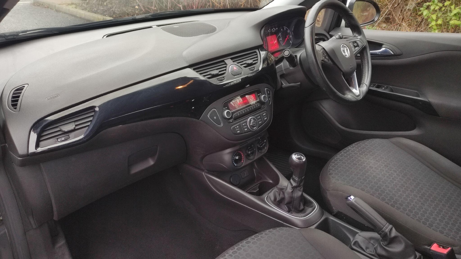 Used Vauxhall Corsa 2015 for sale - 76823778: Photo 8