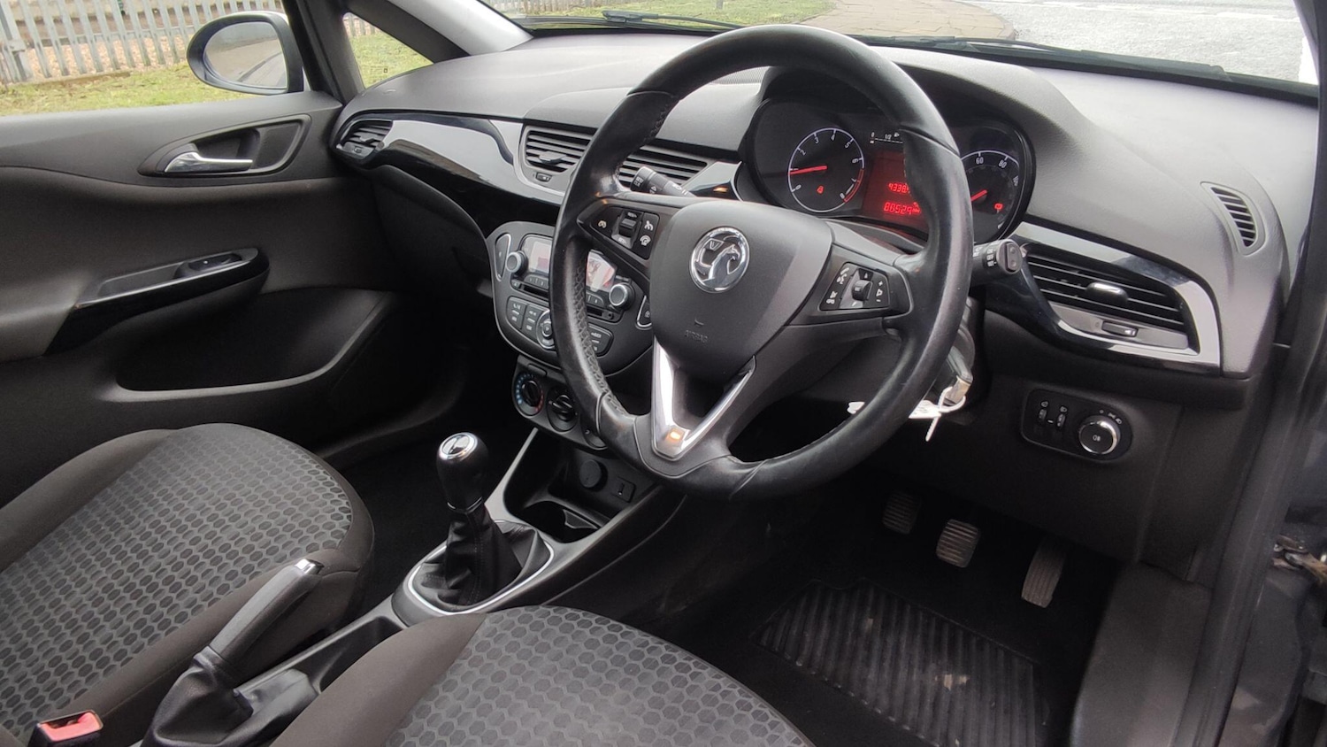 Used Vauxhall Corsa 2015 for sale - 76823778: Photo 9