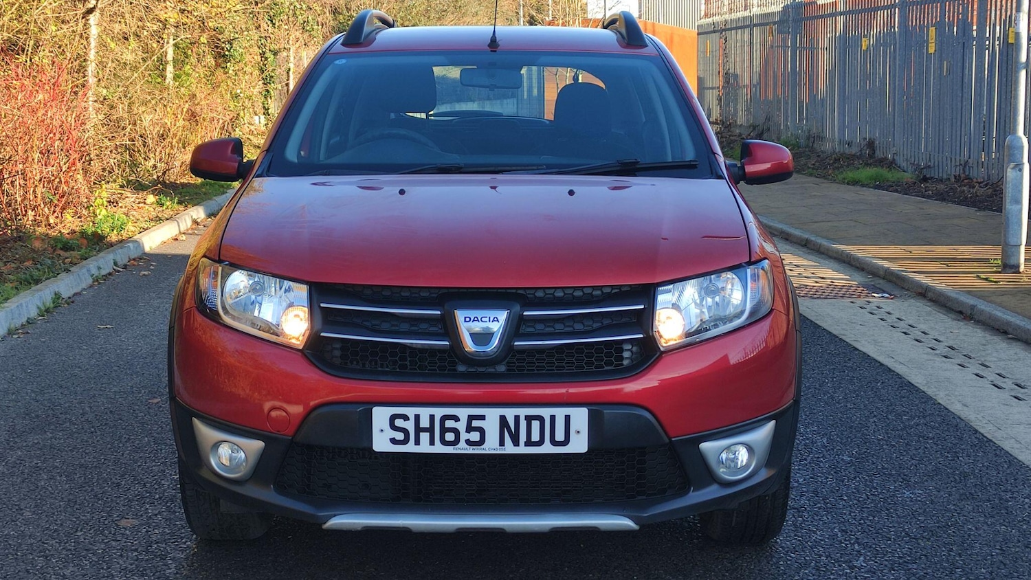 Used Dacia Sandero Stepway 2015 for sale - 76666627: Photo 2