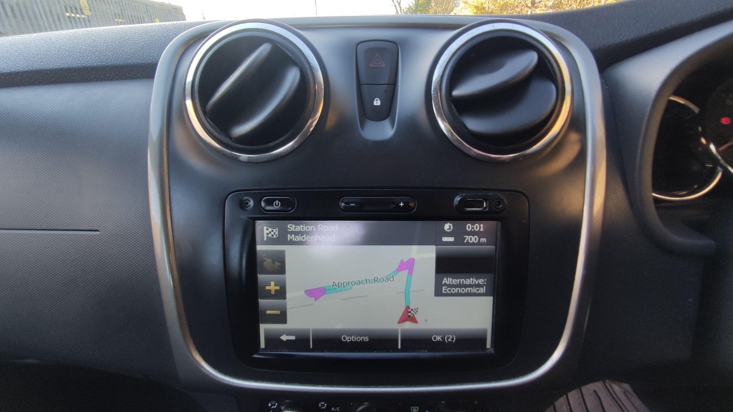 Used Dacia Sandero Stepway 2015 for sale - 76666627: Photo 22