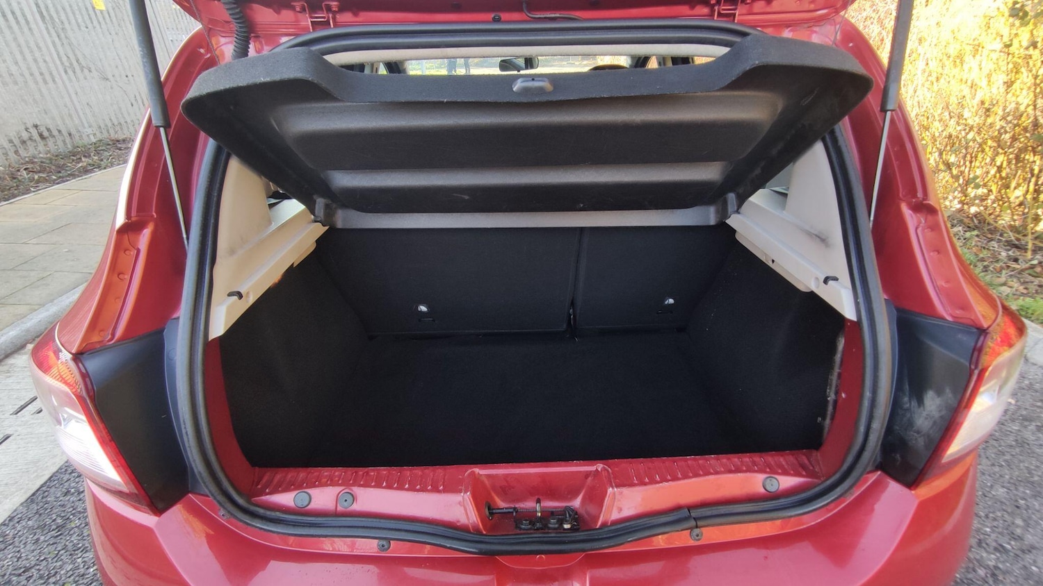 Used Dacia Sandero Stepway 2015 for sale - 76666627: Photo 31