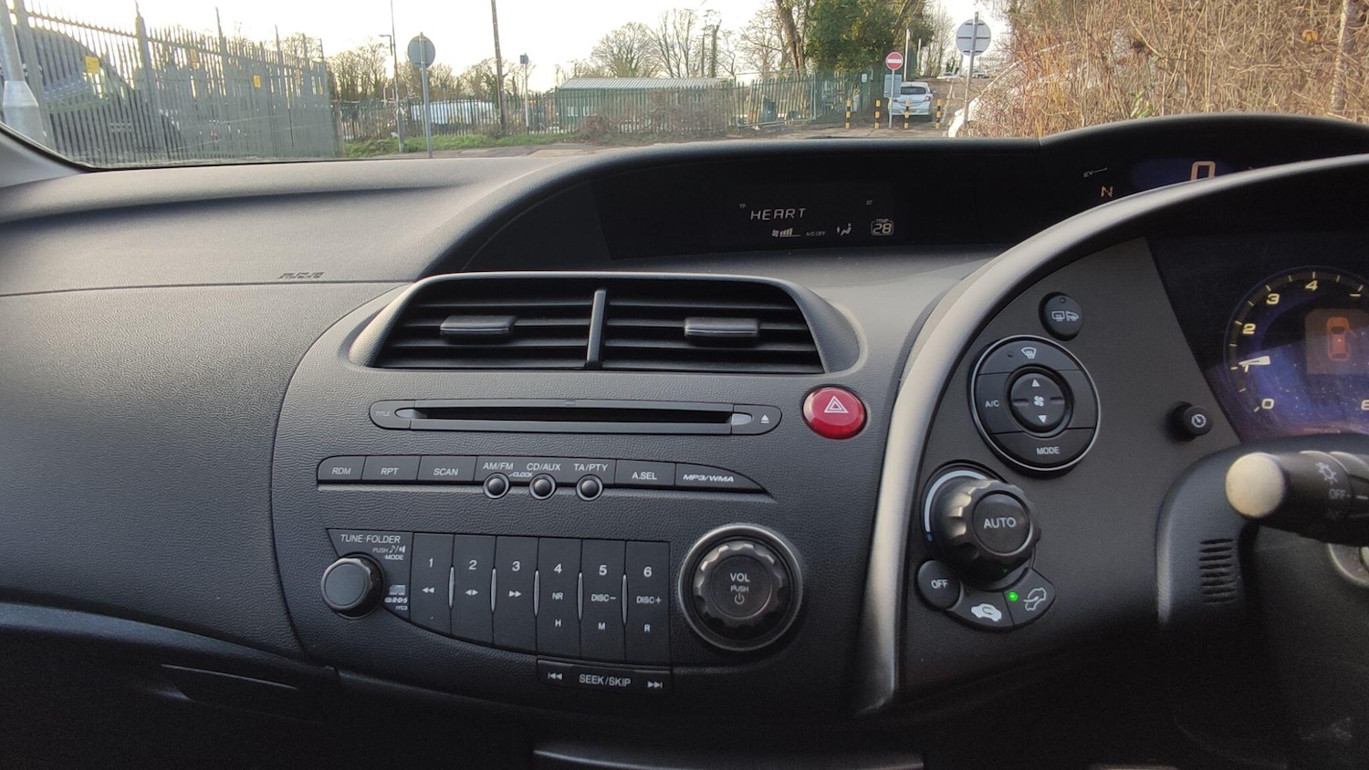 Used Honda Civic 2010 for sale - 77120555: Photo 21