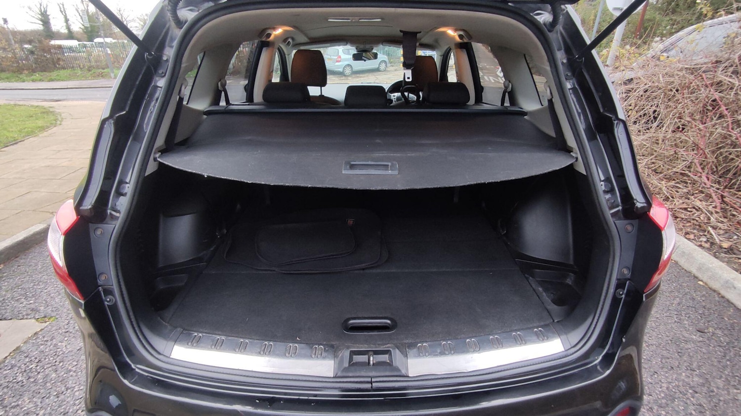 Used Nissan Qashqai+2 2013 for sale - 76839586: Photo 30