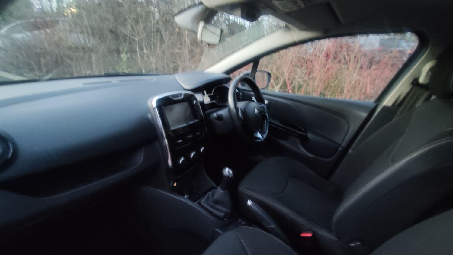 Used Renault Clio 2013 for sale - 77344398: Photo 11