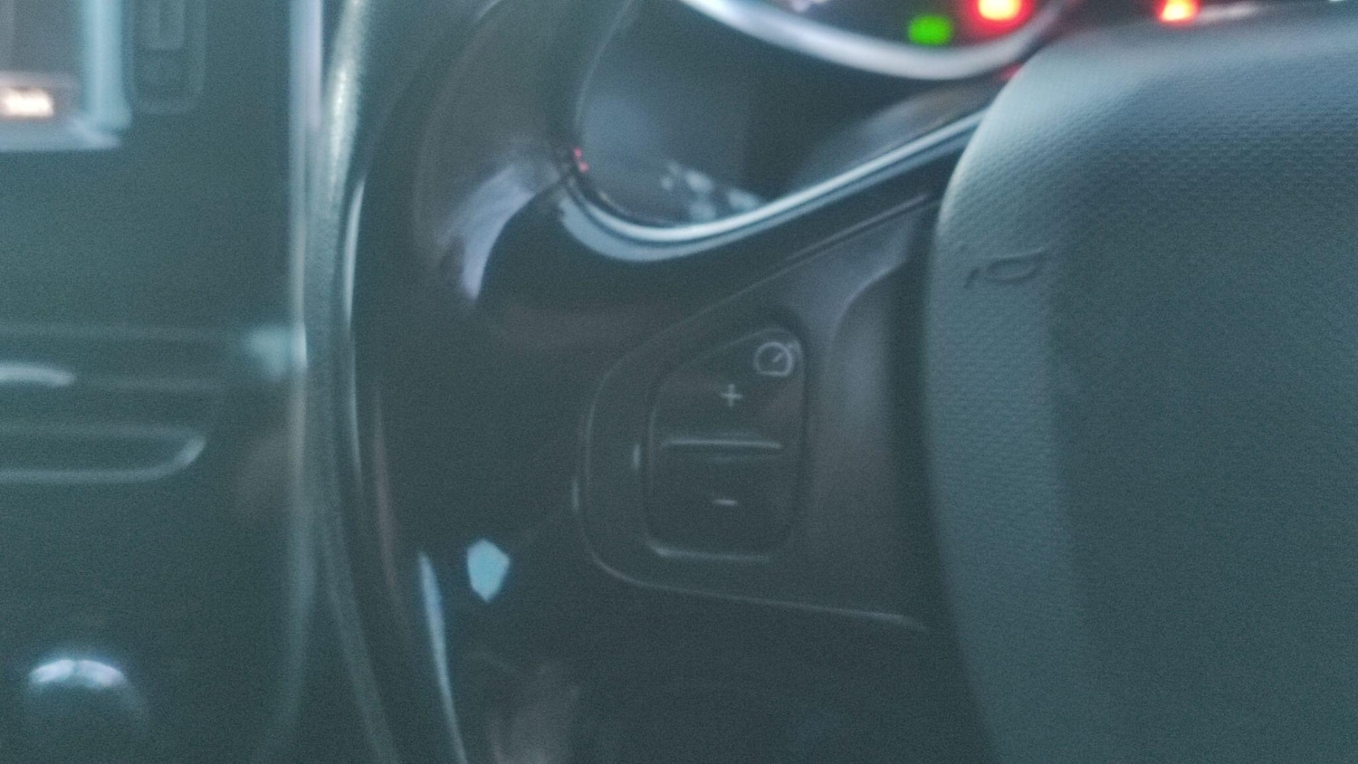 Used Renault Clio 2013 for sale - 77344398: Photo 13