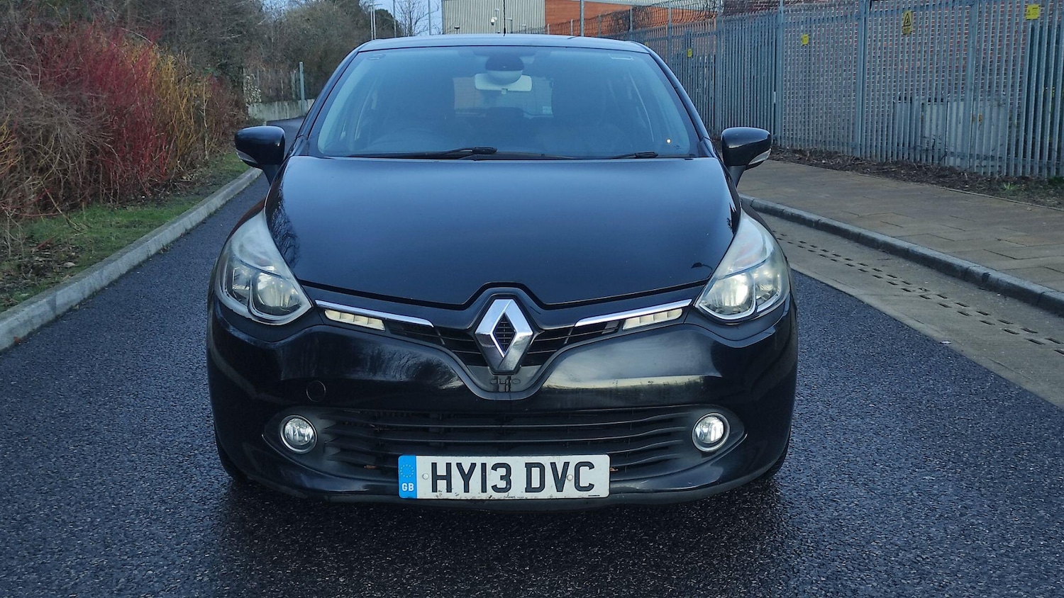 Used Renault Clio 2013 for sale - 77344398: Photo 2