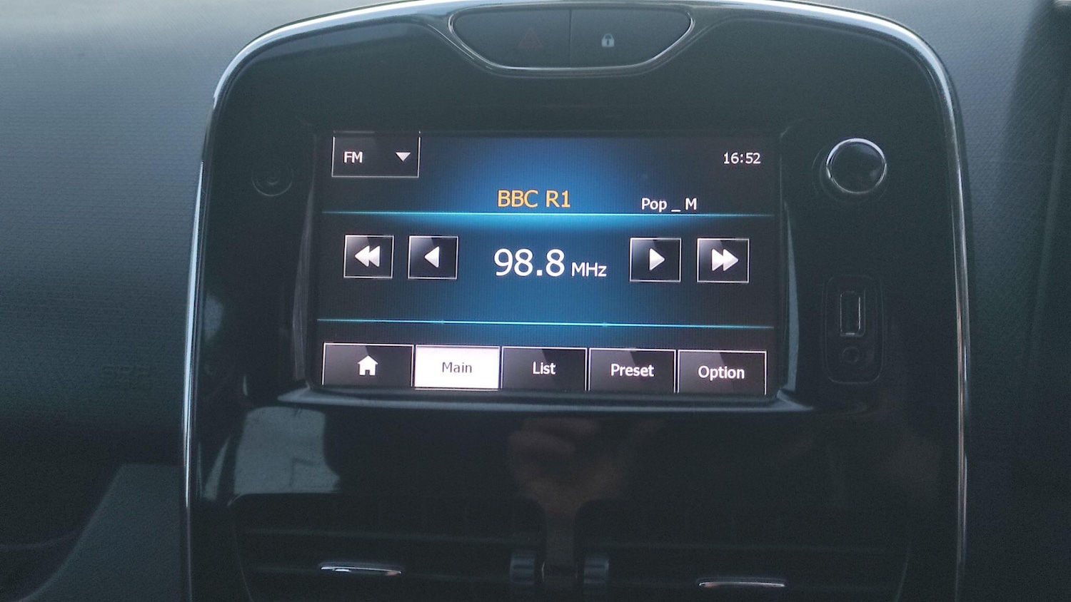 Used Renault Clio 2013 for sale - 77344398: Photo 20