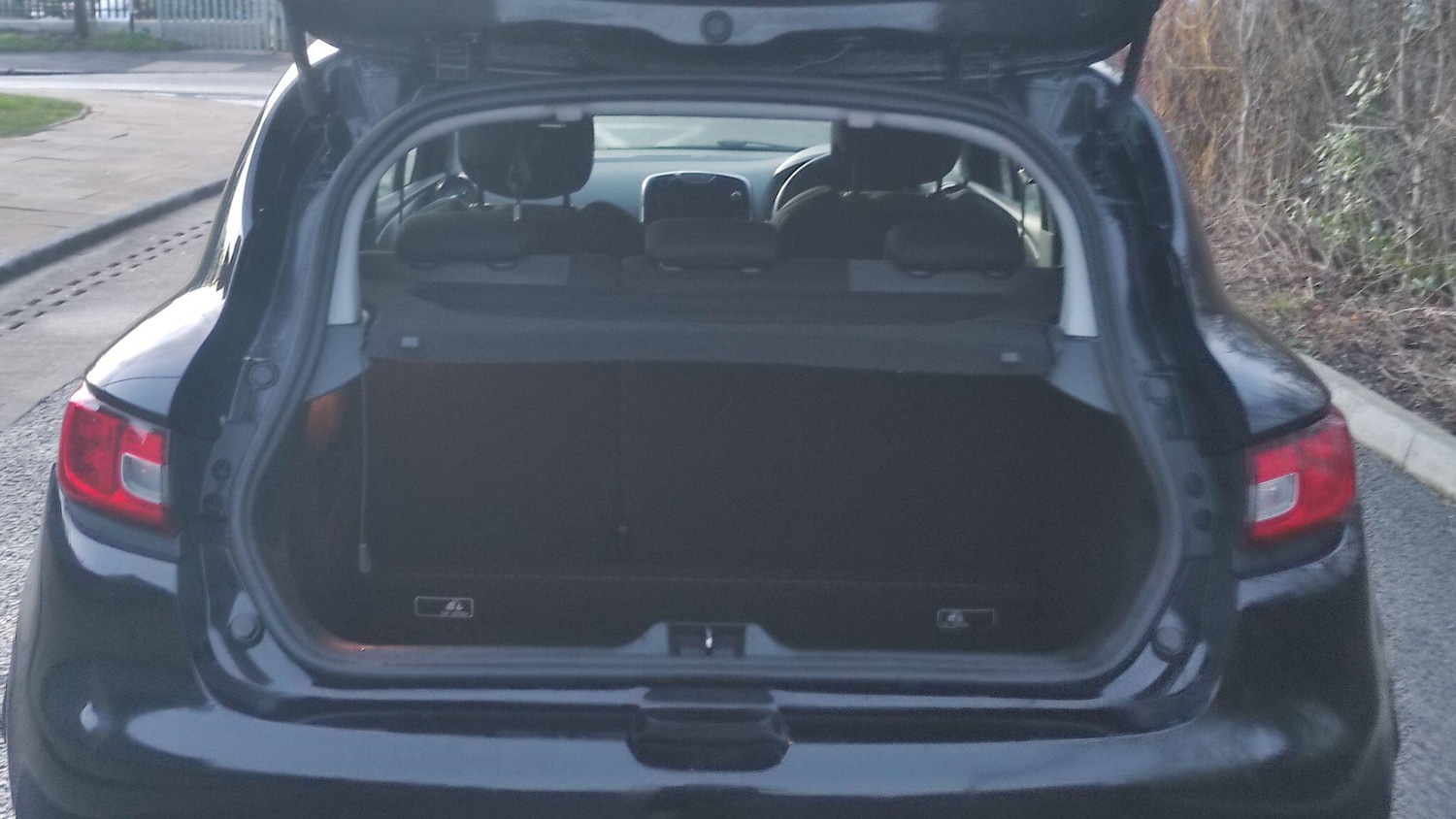 Used Renault Clio 2013 for sale - 77344398: Photo 30