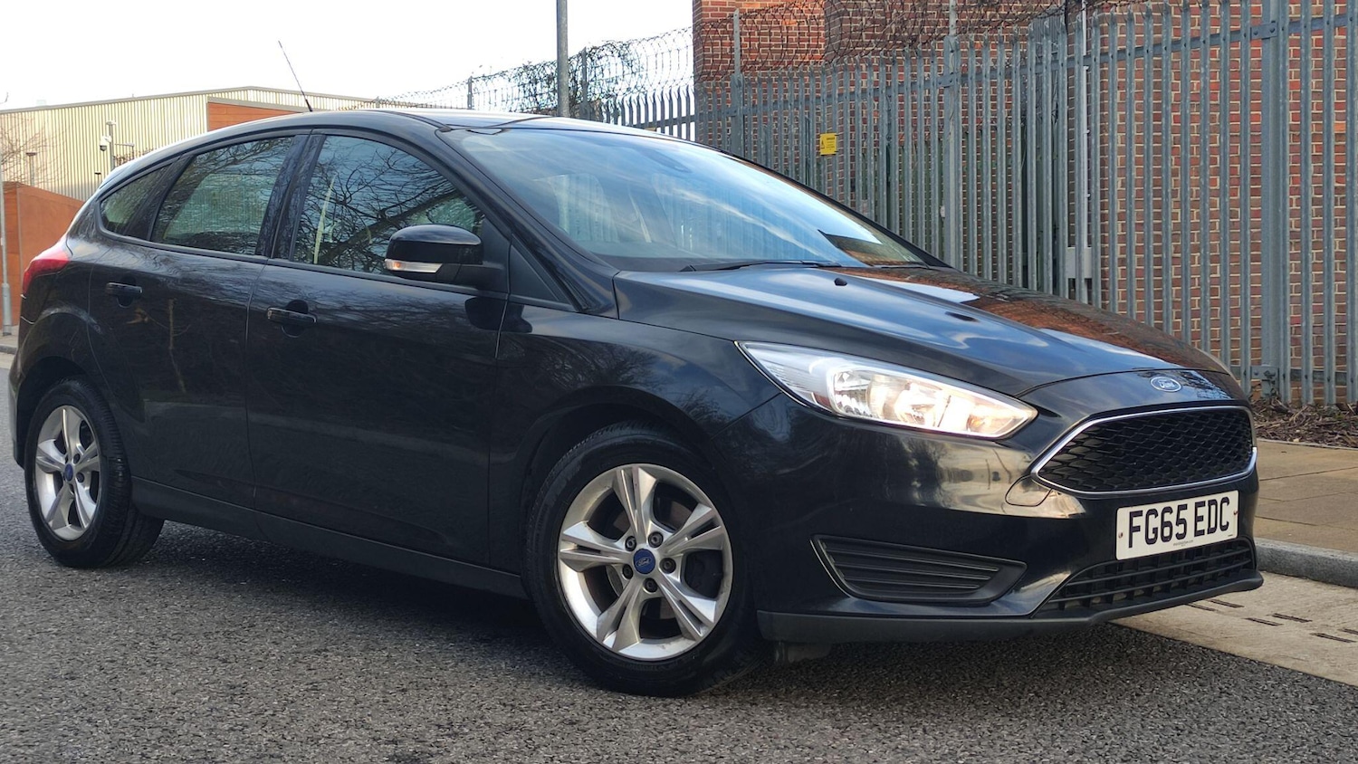 Used Ford Focus 2015 for sale - 77315353: Photo 3