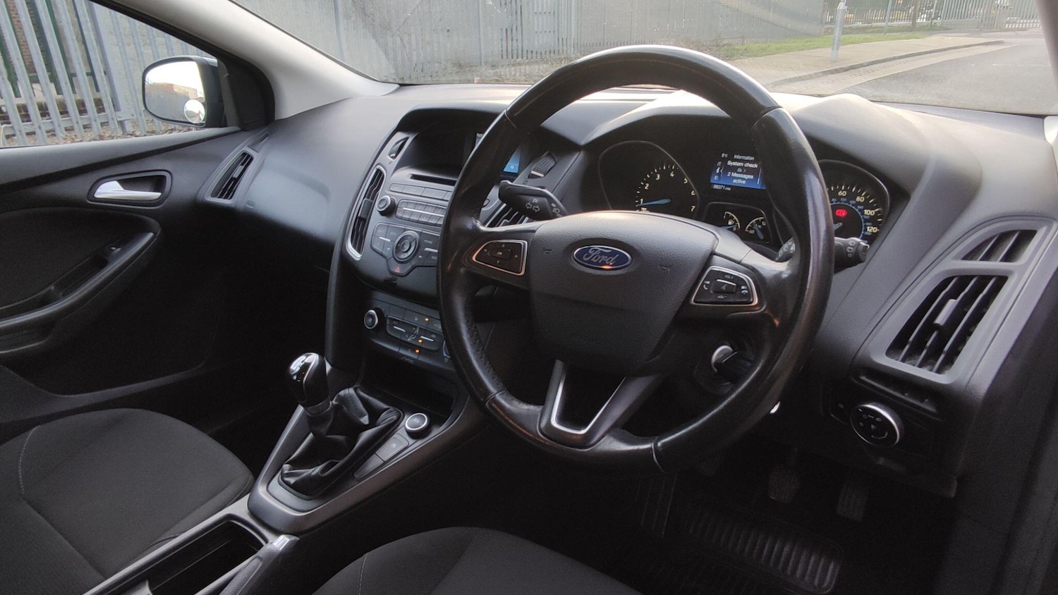 Used Ford Focus 2015 for sale - 77315353: Photo 7