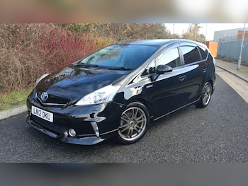 Used Toyota Prius 2022 for sale - 76976279: Photo