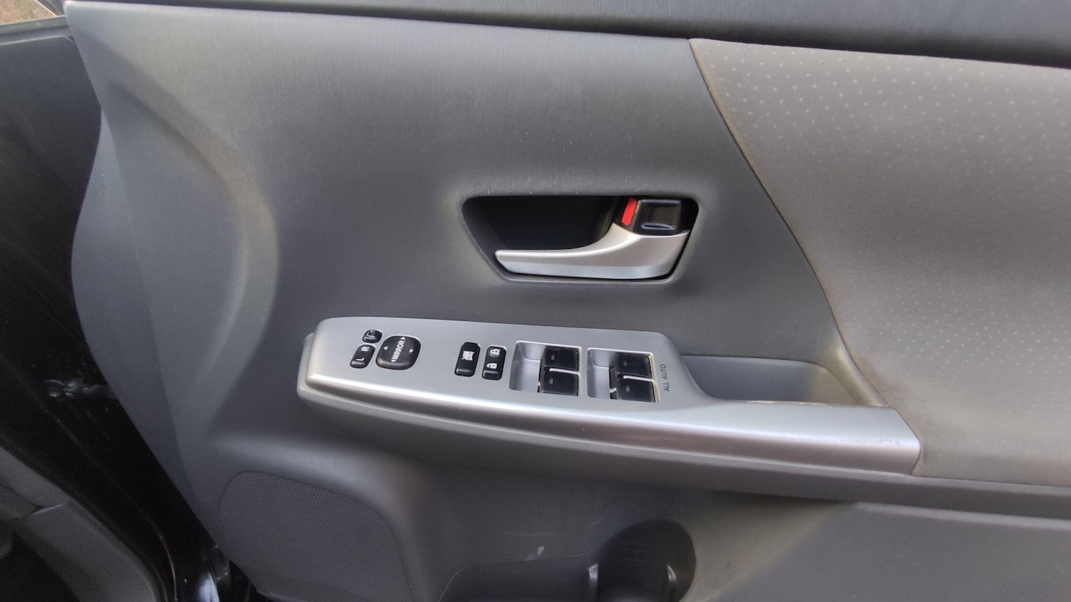 Used Toyota Prius 2022 for sale - 76976279: Photo 26