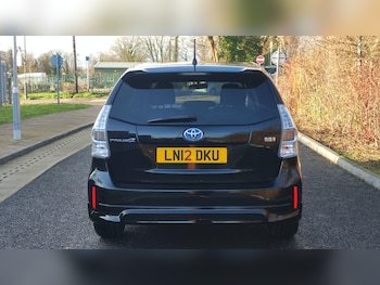 Used Toyota Prius 2022 for sale - 76976279: Photo