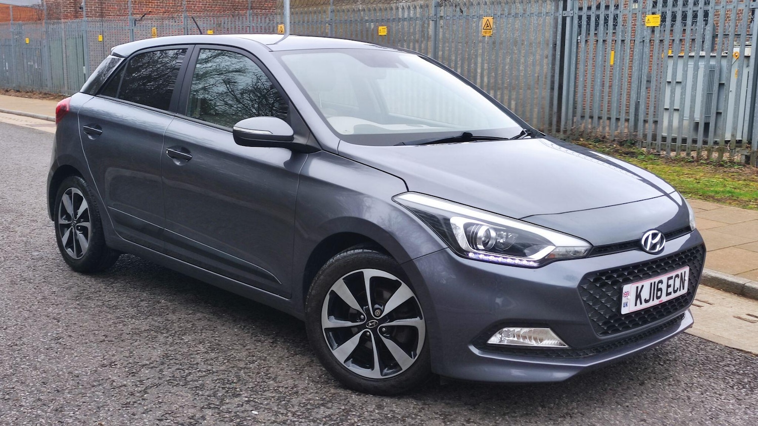 Used Hyundai i20 for sale - 77808698: Photo 2