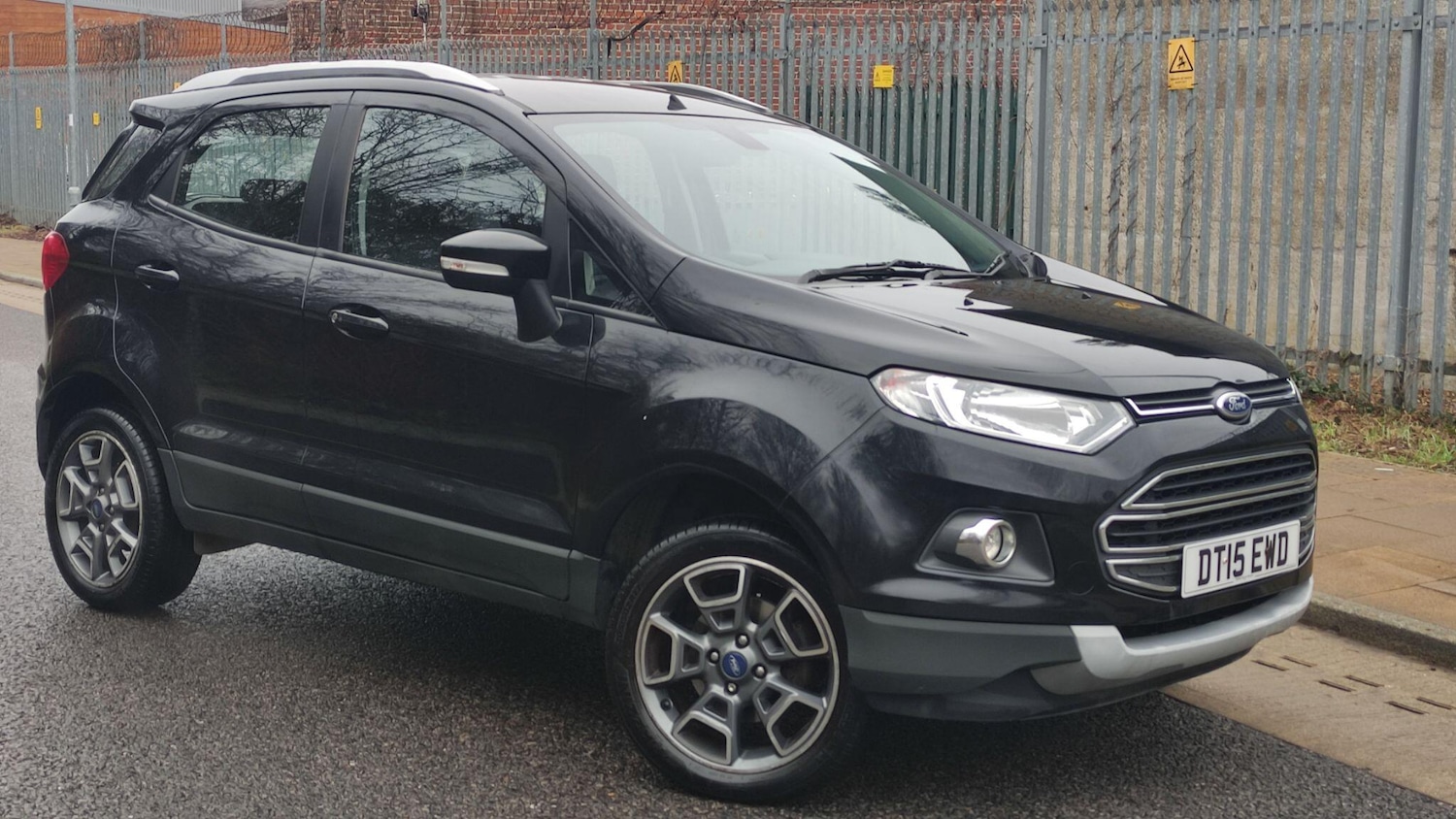 Used Ford Ecosport 2015 for sale - 76976253: Photo 1