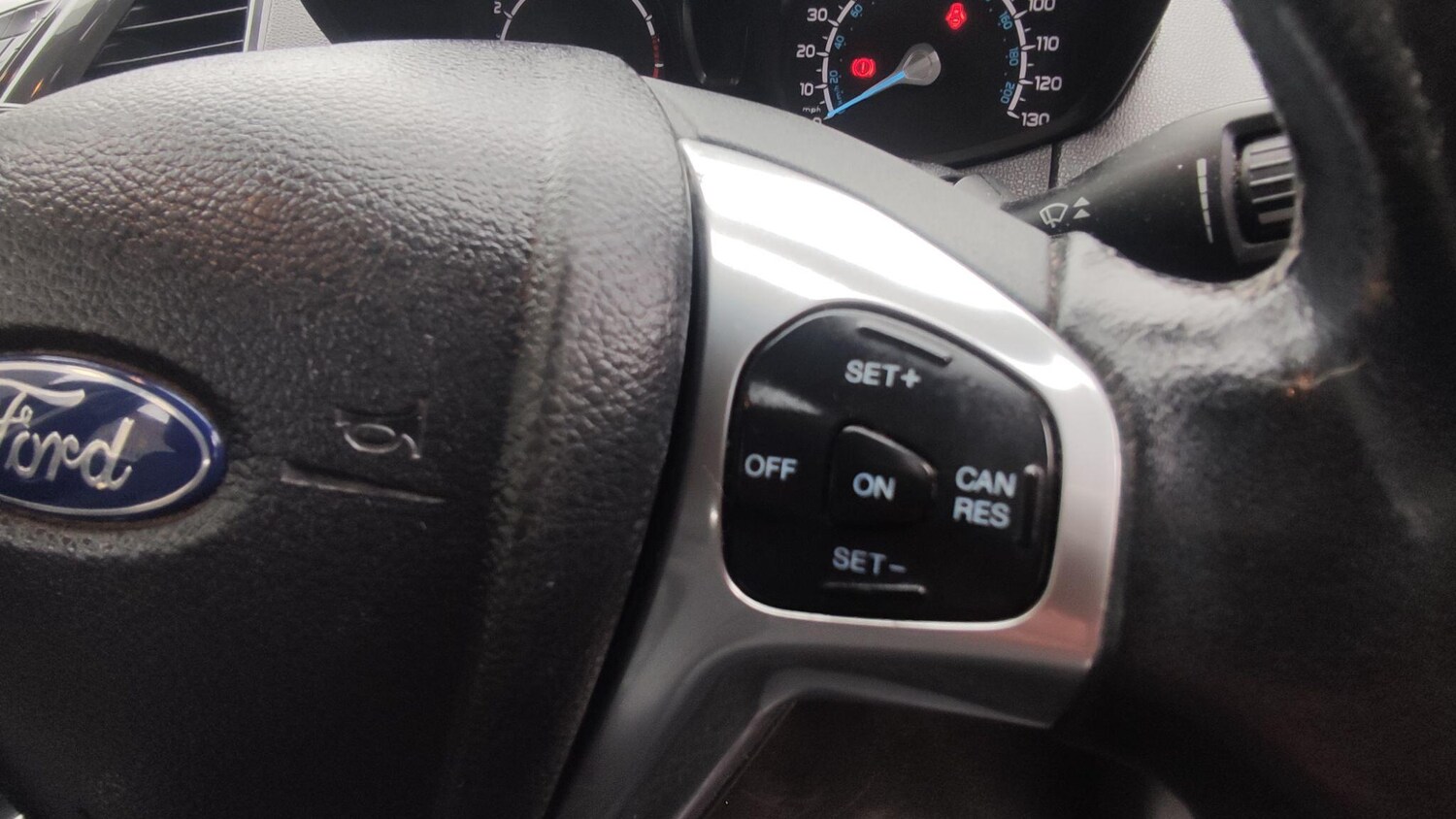 Used Ford Ecosport 2015 for sale - 76976253: Photo 15