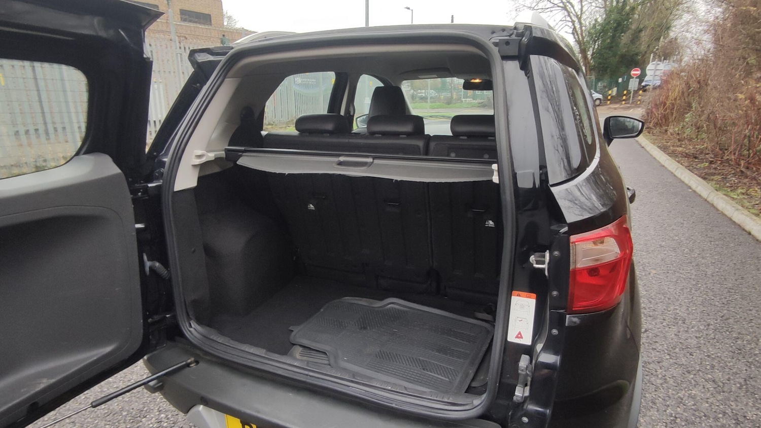 Used Ford Ecosport 2015 for sale - 76976253: Photo 19