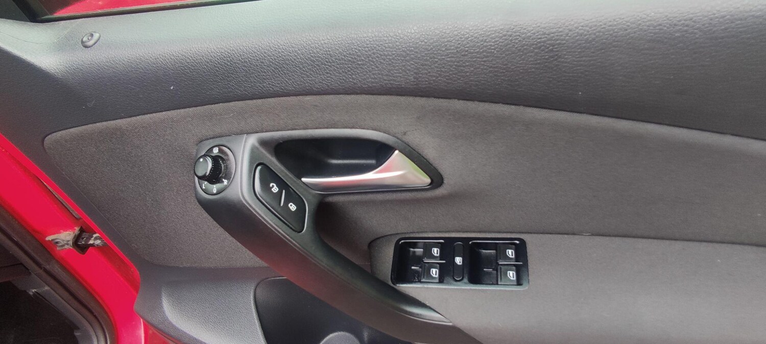 Used Volkswagen Polo 2013 for sale - 76562500: Photo 18