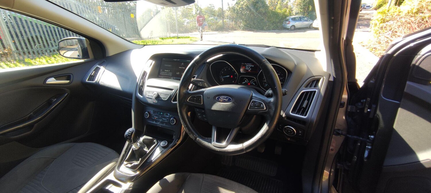 Used Ford Focus 2015 for sale - 76561861: Photo 12