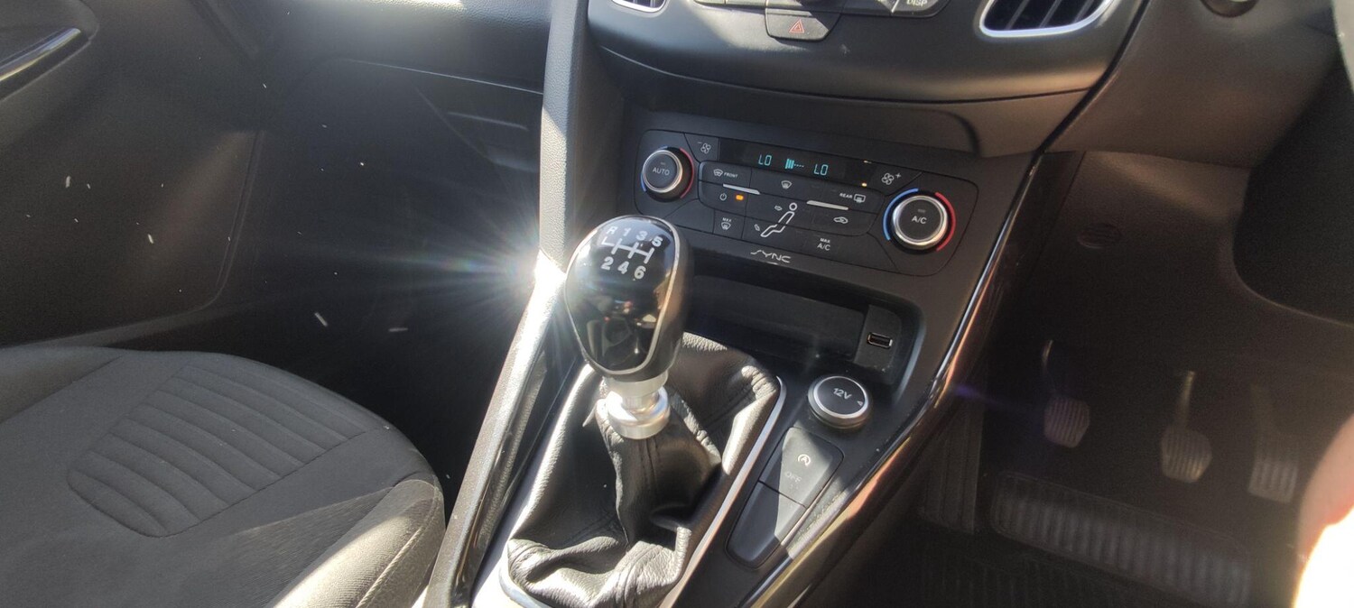 Used Ford Focus 2015 for sale - 76561861: Photo 21