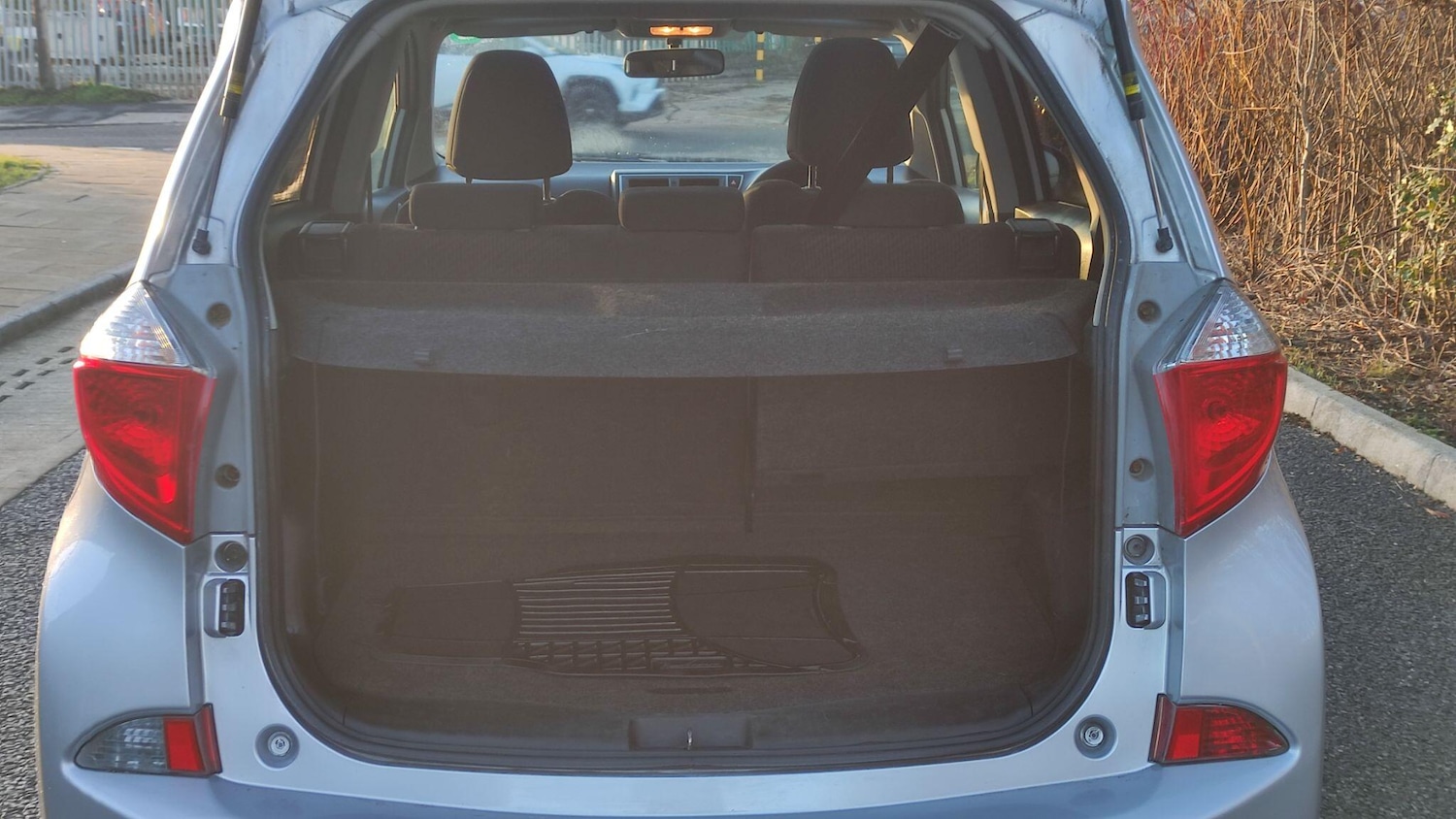 Used Toyota Verso 2011 for sale - 77163347: Photo 25