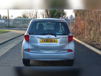 Used Toyota Verso 2011 for sale - 77163347: Photo